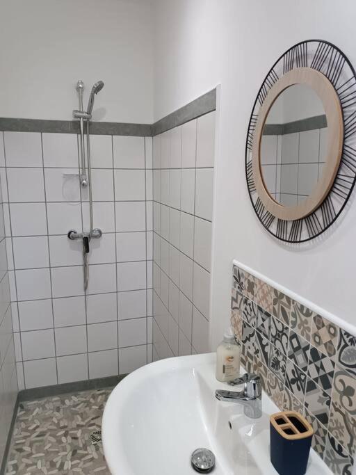 Tukusi Bungalow Le Moule Bagian luar foto